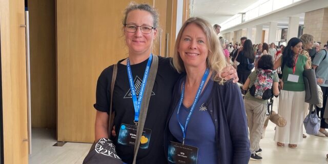 Iris van Ooyen and Victoria Weeks at a Dr Joe Dispenza retreat, two months before the Leadville 100.